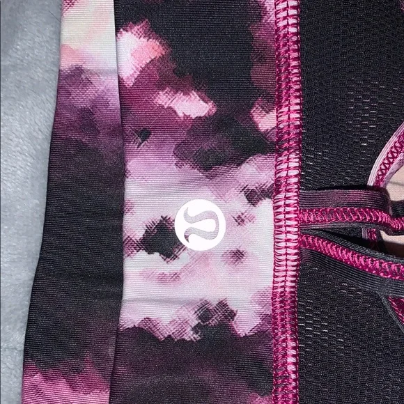 Lululemon strap it like it's hot bra size 12 does not have tag - Picture 6 of 6